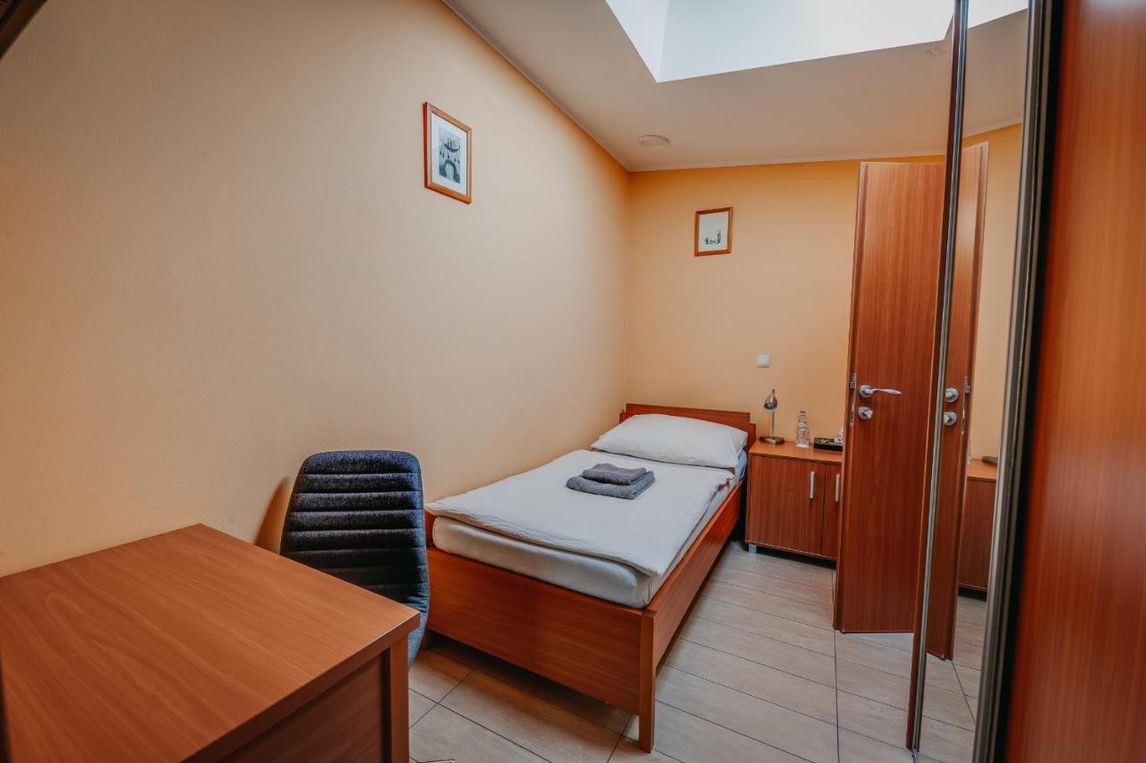 City Penzion Hotel Kosice Bagian luar foto