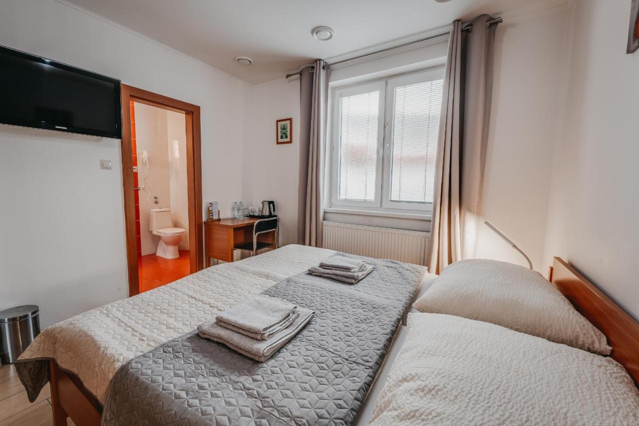 City Penzion Hotel Kosice Bagian luar foto
