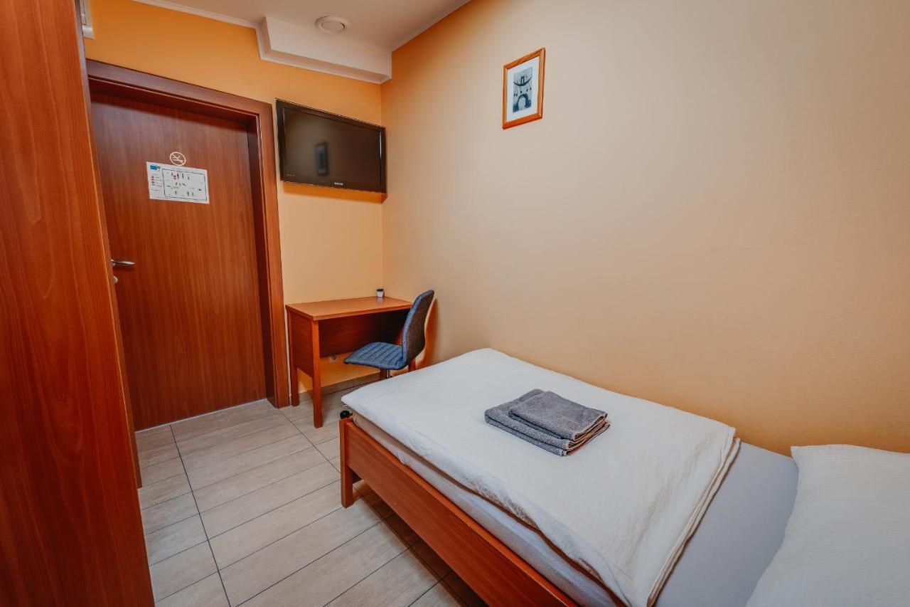 City Penzion Hotel Kosice Bagian luar foto