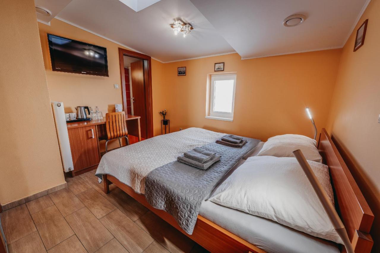 City Penzion Hotel Kosice Bagian luar foto