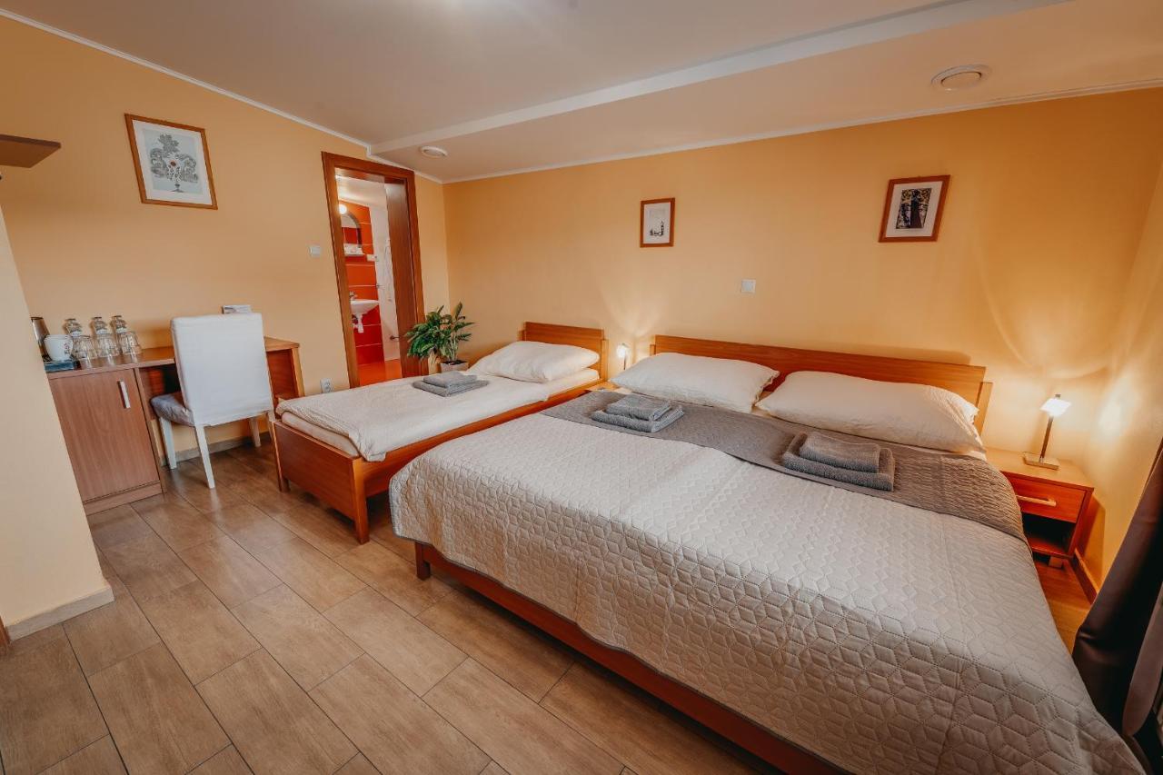 City Penzion Hotel Kosice Bagian luar foto