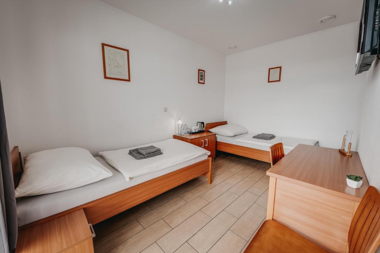 City Penzion Hotel Kosice Bagian luar foto