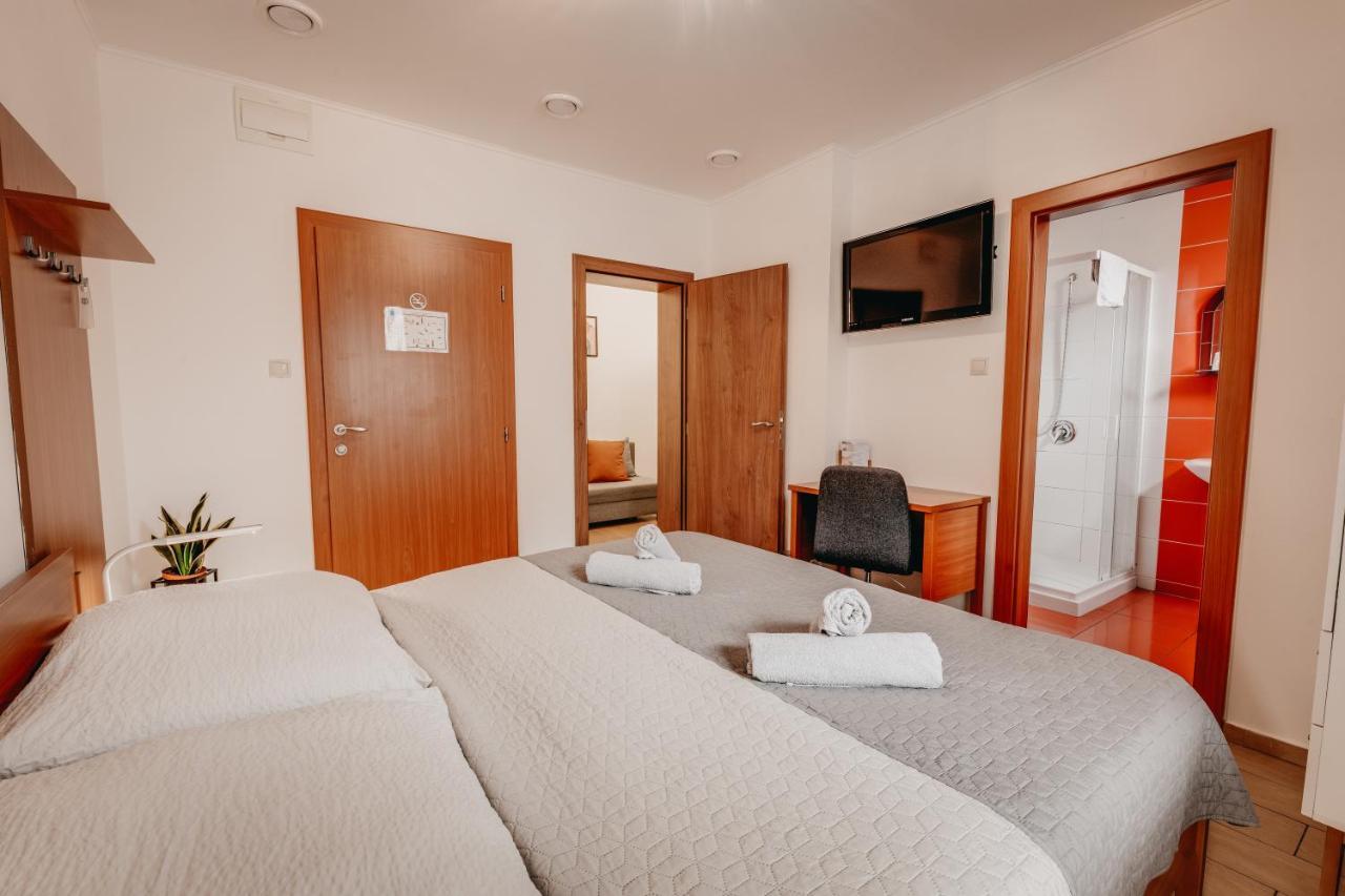 City Penzion Hotel Kosice Bagian luar foto